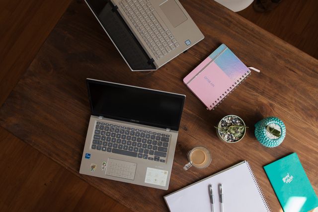 Pracovni notebook